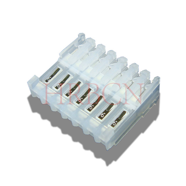 2,54 mm pitch-doorvoer IDC met polariserende lipjes M2051-NR