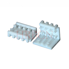 Steek van 2,54 mm Stofdichte afdekkingen M2052-serie